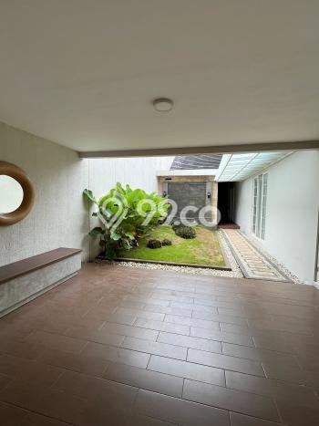 Siap Huni Hunian Elit 6 Kamar di Wiyung Dekat ke Mana Pun Siap Huni Hunian Elit 6 Kamar di Wiyung Dekat ke Mana Pun