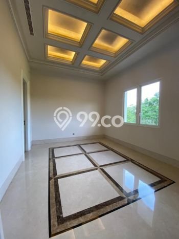 Rumah Mewah LB 1500m2 Siap Huni Desain Elegan di Citraland, Surabaya Rumah Mewah LB 1500m2 Siap Huni Desain Elegan di Citraland, Surabaya