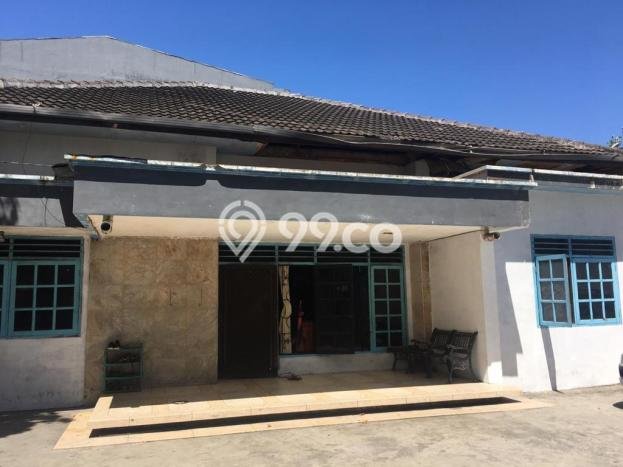 HOT DEAL! Dijual Rumah Premium area Sawahan, Surabaya, Luas Tanah 634m2m² LB 287m2m² HOT DEAL! Dijual Rumah Premium area Sawahan, Surabaya, Luas Tanah 634m2m² LB 287m2m²