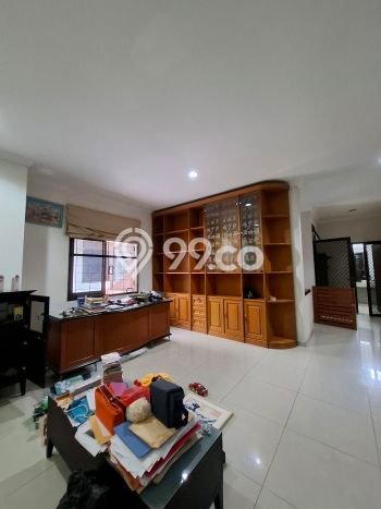 Rumah Mewah Dijual LT 276m2 di Dukuh Pakis, Surabaya Rumah Mewah Dijual LT 276m2 di Dukuh Pakis, Surabaya