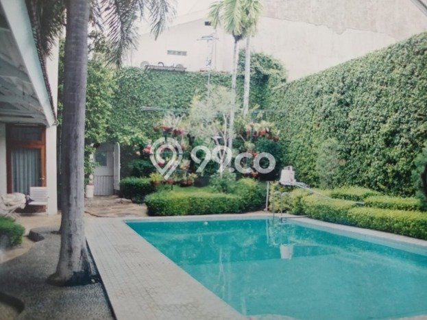For Sale! Luxury House LT 720m2 Desain Modern di kertajaya For Sale! Luxury House LT 720m2 Desain Modern di kertajaya