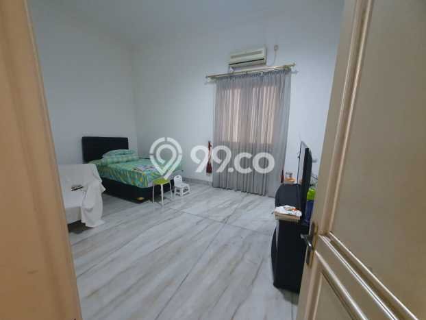 Rumah Luxury Modern Tanpa Renovasi di Intercon Jakarta Barat Rumah Luxury Modern Tanpa Renovasi di Intercon Jakarta Barat