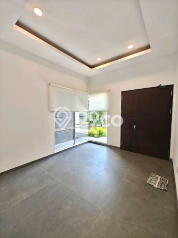Rumah Elit Modern Siap Huni di Sutera Onix Alam Sutera Tangerang Rumah Elit Modern Siap Huni di Sutera Onix Alam Sutera Tangerang