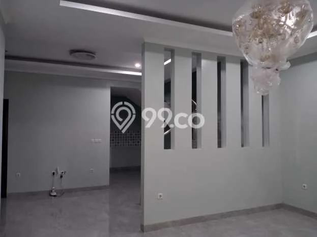 Hunian Elit LB 320m2 Siap Huni Desain Elegan di Puri Indah, Jakarta Barat Hunian Elit LB 320m2 Siap Huni Desain Elegan di Puri Indah, Jakarta Barat
