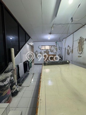 Jual Rumah Luas Elegan Dengan View Eksklusif di Jelambar, Jakarta Barat Jual Rumah Luas Elegan Dengan View Eksklusif di Jelambar, Jakarta Barat