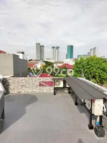 Hunian Elit LB 320m2 Siap Huni Desain Elegan di Puri Indah, Jakarta Barat Hunian Elit LB 320m2 Siap Huni Desain Elegan di Puri Indah, Jakarta Barat