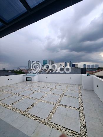 Dijual Rumah Luas Elegan Dengan View Eksklusif di Puri Indah, Jakarta Barat Dijual Rumah Luas Elegan Dengan View Eksklusif di Puri Indah, Jakarta Barat