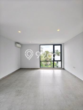Dijual Rumah Mewah Elegan Dengan View Cantik di Alam Sutera, Tangerang Dijual Rumah Mewah Elegan Dengan View Cantik di Alam Sutera, Tangerang