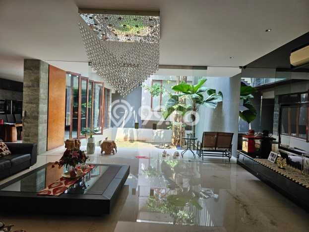 Dijual Rumah Luas Megah Dengan View Cantik di Puri Indah, Jakarta Barat Dijual Rumah Luas Megah Dengan View Cantik di Puri Indah, Jakarta Barat