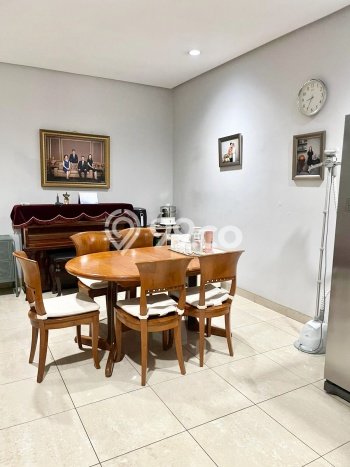 Jual Rumah Luas Elegan Dengan View Cantik di Puri Indah, Jakarta Barat Jual Rumah Luas Elegan Dengan View Cantik di Puri Indah, Jakarta Barat