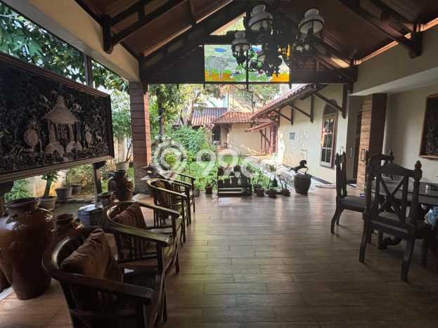 For Sale! Luxury House LT 857m2 Desain Modern di Gandaria For Sale! Luxury House LT 857m2 Desain Modern di Gandaria
