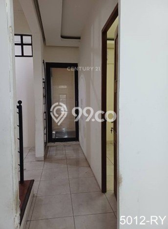Rumah Modern 4 KT di Bintaro Jakarta Selatan Rumah Modern 4 KT di Bintaro Jakarta Selatan