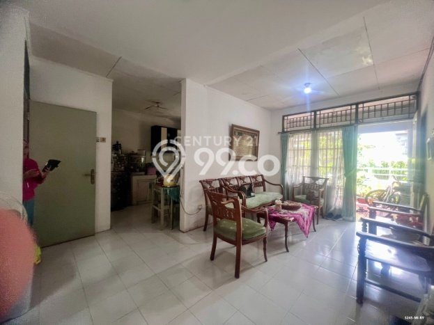 For Sale Hunian Rumah Terawat 4 Kamar di Sektor 9-Bintaro, Tangerang Selatan For Sale Hunian Rumah Terawat 4 Kamar di Sektor 9-Bintaro, Tangerang Selatan