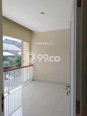 Rumah Mewah LB 225m2 Siap Pakai Desain Elegan di Bintaro, Tangerang Selatan Rumah Mewah LB 225m2 Siap Pakai Desain Elegan di Bintaro, Tangerang Selatan