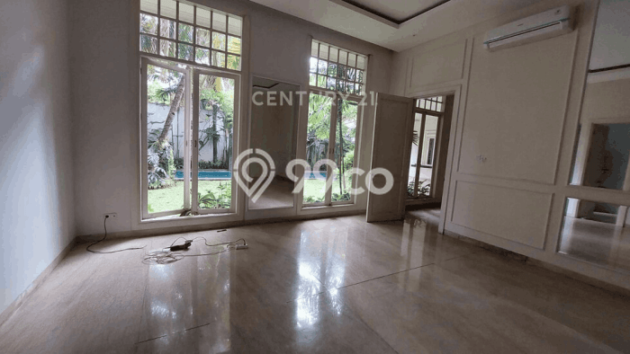 Hunian Modern Disewakan di Kemang Jakarta Selatan 6 KT & 7 KM Hunian Modern Disewakan di Kemang Jakarta Selatan 6 KT & 7 KM