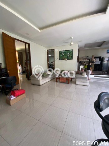 Siap Huni Rumah Mewah 5 Kamar di Pesanggrahan Dekat ke Mana Pun Siap Huni Rumah Mewah 5 Kamar di Pesanggrahan Dekat ke Mana Pun
