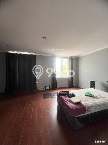 Jual Rumah Bagus Siap Huni LB 180m2 di Kebayoran Lama, Jakarta Selatan Jual Rumah Bagus Siap Huni LB 180m2 di Kebayoran Lama, Jakarta Selatan