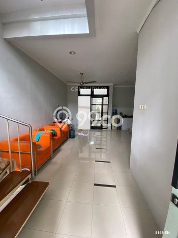 Rumah Modern Cantik 3 KT Bisa Langsung Pindah di Ciputat Rumah Modern Cantik 3 KT Bisa Langsung Pindah di Ciputat
