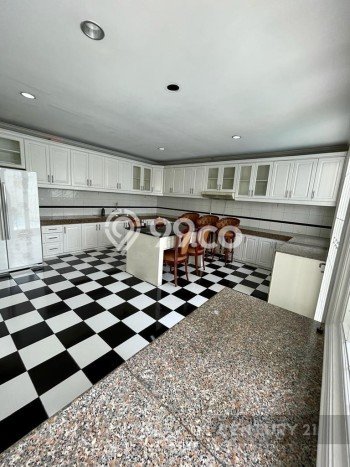 Jual Rumah Luas Megah Dengan View Cantik di Pondok Indah, Jakarta Selatan Jual Rumah Luas Megah Dengan View Cantik di Pondok Indah, Jakarta Selatan