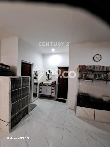 Rumah Luas Asri 2 KT Siap Pakai di Bintaro Tangerang Selatan Rumah Luas Asri 2 KT Siap Pakai di Bintaro Tangerang Selatan