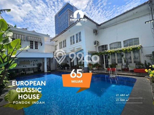 Rumah Elit Modern Tanpa Renovasi di Pondok Indah Jakarta Selatan Rumah Elit Modern Tanpa Renovasi di Pondok Indah Jakarta Selatan