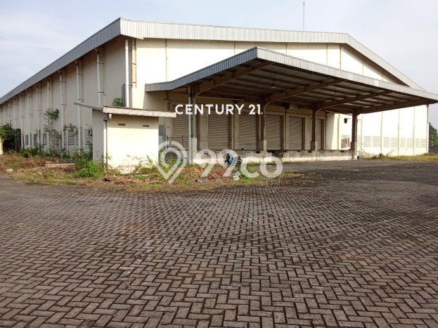 LOKASI STRATEGIS! Gudang Kawasan Cikarang, Luas 11000m², Area Komersial, Jalan Utama LOKASI STRATEGIS! Gudang Kawasan Cikarang, Luas 11000m², Area Komersial, Jalan Utama