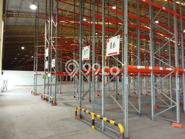 LOKASI STRATEGIS! Gudang Kawasan Cikarang, Luas 11000m², Area Komersial, Jalan Utama LOKASI STRATEGIS! Gudang Kawasan Cikarang, Luas 11000m², Area Komersial, Jalan Utama