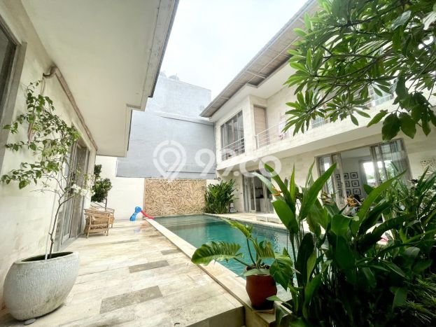 Vila Kawasan , Area 374m2m², Akses ke fasilitas publik Vila Kawasan , Area 374m2m², Akses ke fasilitas publik