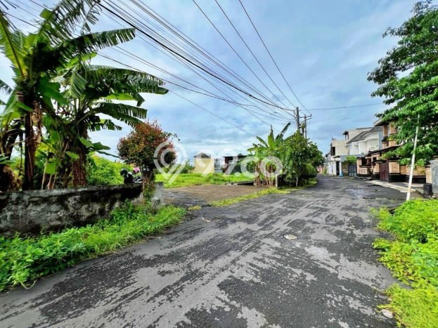Tanah Kavling Dijual di Kerobokan, Badung dengan Luas Tanah 135m2 Tanah Kavling Dijual di Kerobokan, Badung dengan Luas Tanah 135m2
