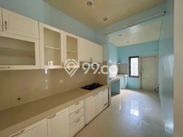 Rumah Luas Asri 2 KT Siap Pakai di Jimbaran Badung Rumah Luas Asri 2 KT Siap Pakai di Jimbaran Badung