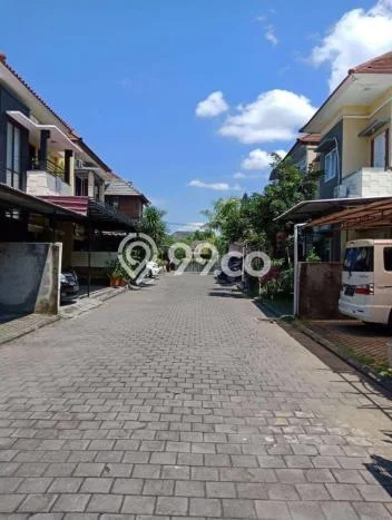 Rumah Mewah Siap Huni LT 131m2 di Denpasar Utara, Denpasar Rumah Mewah Siap Huni LT 131m2 di Denpasar Utara, Denpasar
