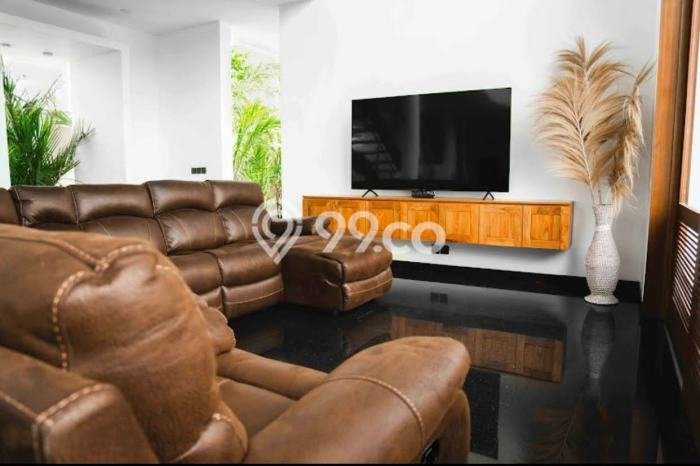 Vila Strategis di , Ukuran 435m2m², Kawasan Asri dan aman Vila Strategis di , Ukuran 435m2m², Kawasan Asri dan aman
