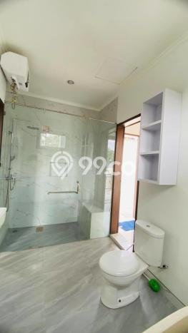 Hunian Elit LB 174m2 Siap Pakai Desain Elegan di Puri Gading, Badung Hunian Elit LB 174m2 Siap Pakai Desain Elegan di Puri Gading, Badung