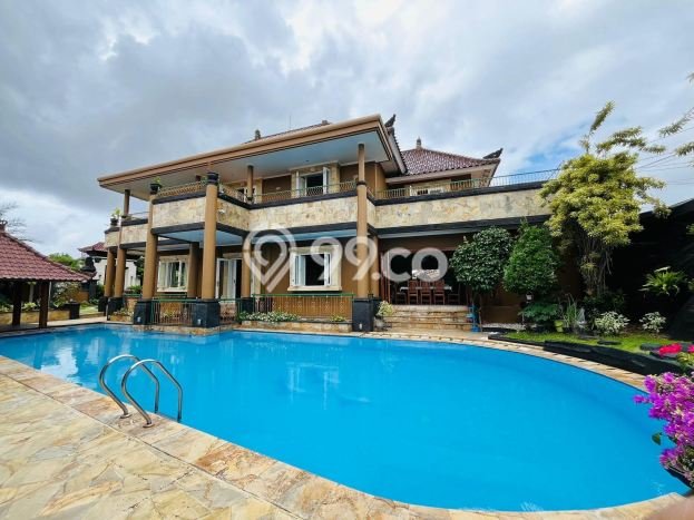 LOKASI TERBAIK! Vila Kawasan , Ukuran 810m2m², Kawasan Tenang dan aman LOKASI TERBAIK! Vila Kawasan , Ukuran 810m2m², Kawasan Tenang dan aman