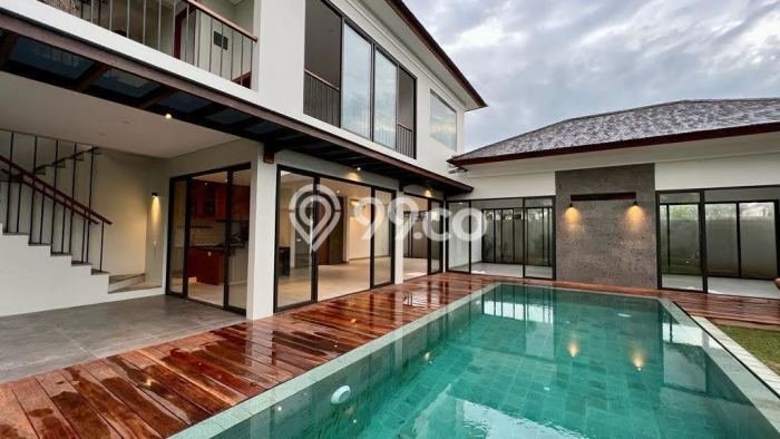 Vila Strategis Kawasan , Luas 360m2m², View Indah sekitar Vila Strategis Kawasan , Luas 360m2m², View Indah sekitar