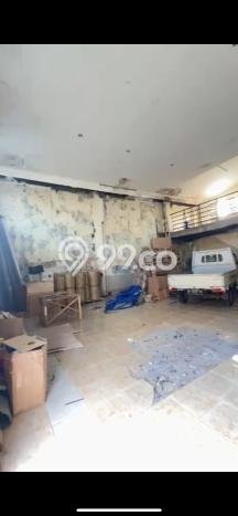 Ruko Dijual di Badung LT 200m2 & LB 180m2 Lokasi Terbaik! Ruko Dijual di Badung LT 200m2 & LB 180m2 Lokasi Terbaik!