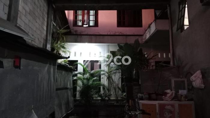 Rumah Minimalis Dijual di Denpasar Barat 10 Kamar dengan Luas Tanah 200m2 Rumah Minimalis Dijual di Denpasar Barat 10 Kamar dengan Luas Tanah 200m2
