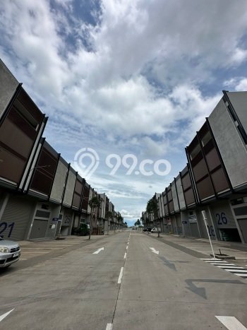 Unit Gudang Paling Strategis di Benda Tangerang dengan LB 420m2 Unit Gudang Paling Strategis di Benda Tangerang dengan LB 420m2
