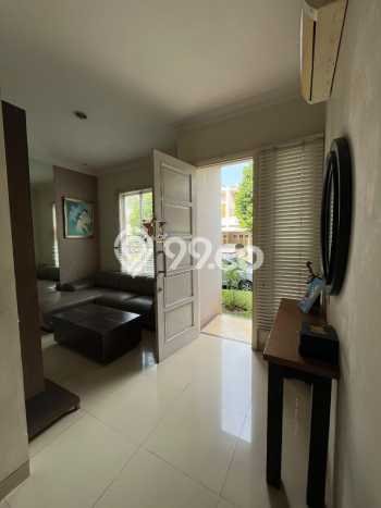 Rumah Mewah LB 300m2 Siap Huni Desain Elegan di Gading Serpong, Tangerang Rumah Mewah LB 300m2 Siap Huni Desain Elegan di Gading Serpong, Tangerang