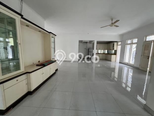 PREMIUM CHOICE! Rumah kawasan Pasar Minggu, 3 KM, Lingkungan Strategis, LT 250m² Bangunan 200m² PREMIUM CHOICE! Rumah kawasan Pasar Minggu, 3 KM, Lingkungan Strategis, LT 250m² Bangunan 200m²