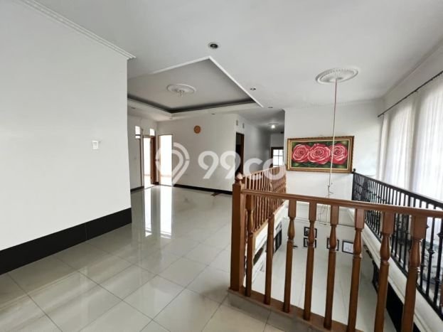 Rumah Mewah LB 350m2 Siap Huni Desain Elegan di Pejaten, Jakarta Selatan Rumah Mewah LB 350m2 Siap Huni Desain Elegan di Pejaten, Jakarta Selatan