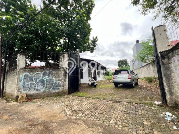 Gudang Disewa di Jakarta Selatan dengan LB 120m2 Area Komersial Ramai Gudang Disewa di Jakarta Selatan dengan LB 120m2 Area Komersial Ramai