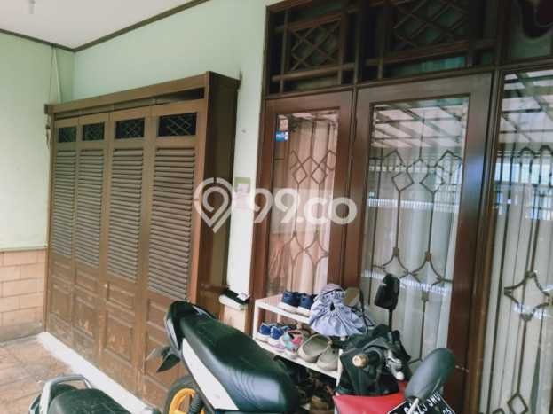 Siap Huni Hunian Elit 6 Kamar di Pasar Minggu Dekat ke Mana Saja Siap Huni Hunian Elit 6 Kamar di Pasar Minggu Dekat ke Mana Saja
