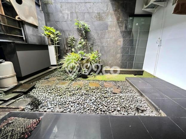 Rumah Luxury Modern Siap Huni di Tanjung Barat Jakarta Selatan Rumah Luxury Modern Siap Huni di Tanjung Barat Jakarta Selatan