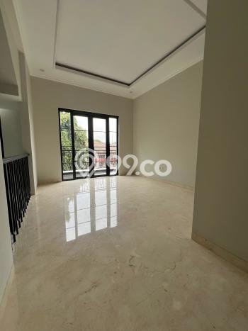 Hunian Mewah Dijual LT 218m2 di Kebayoran Baru, Jakarta Selatan Hunian Mewah Dijual LT 218m2 di Kebayoran Baru, Jakarta Selatan