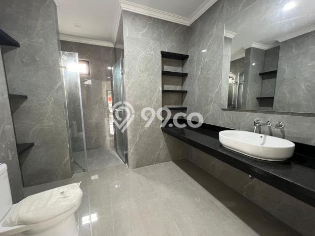 Hunian Mewah Dijual LT 218m2 di Kebayoran Baru, Jakarta Selatan Hunian Mewah Dijual LT 218m2 di Kebayoran Baru, Jakarta Selatan