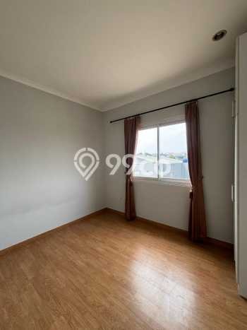 LOKASI PREMIUM! Rumah di Pejaten, 3 KT, Lingkungan Tenang, Luas 124m² Bangunan 250m² LOKASI PREMIUM! Rumah di Pejaten, 3 KT, Lingkungan Tenang, Luas 124m² Bangunan 250m²