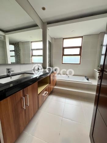 Disewakan Rumah Nyaman di Pejaten LT 500m2 / LB 450m2 Kondisi Bagus Disewakan Rumah Nyaman di Pejaten LT 500m2 / LB 450m2 Kondisi Bagus