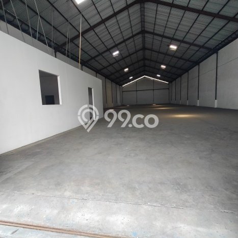 Gudang disewakan di Asemrowo Surabaya dengan luas bangunan 980m2 Gudang disewakan di Asemrowo Surabaya dengan luas bangunan 980m2