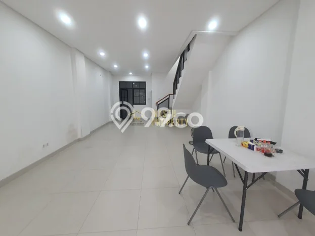 Ruko Komersial Dijual di Jagakarsa Jakarta Selatan LT 94m2 & LB 181m2 Ruko Komersial Dijual di Jagakarsa Jakarta Selatan LT 94m2 & LB 181m2